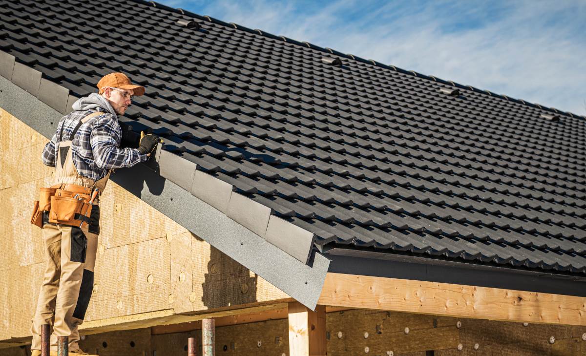 Dachdecker beauftragen in Calw — Das sollten Sie vorher wiss